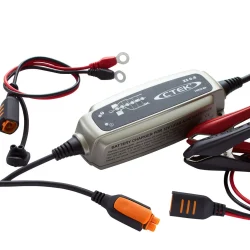 Pametni Polnilnik in Vzdrževalec Akumulatorjev CTEK XS 0.8 (12V 0.8A) za Motorje, Skuterje in Kosilnice
