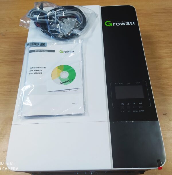HIBRIDNI Razsmernik GROWATT SPF 5000 ES deluje z/brez baterije